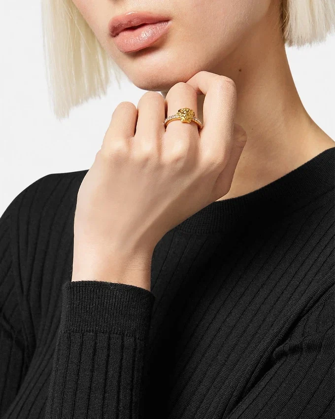 La Medusa Crystal Ring La Medusa Crystal Ring