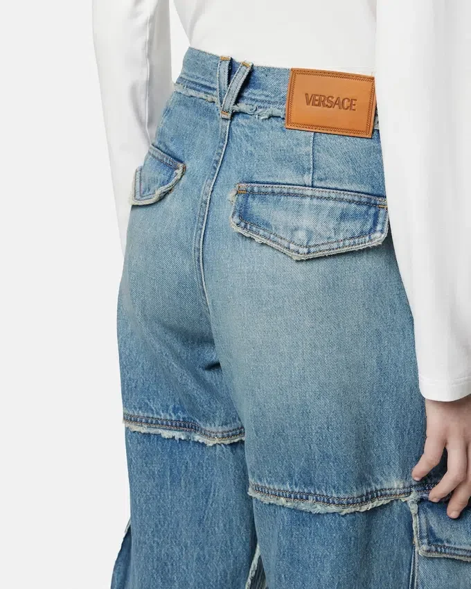 Low-Waist Cargo Jeans Low-Waist Cargo Jeans