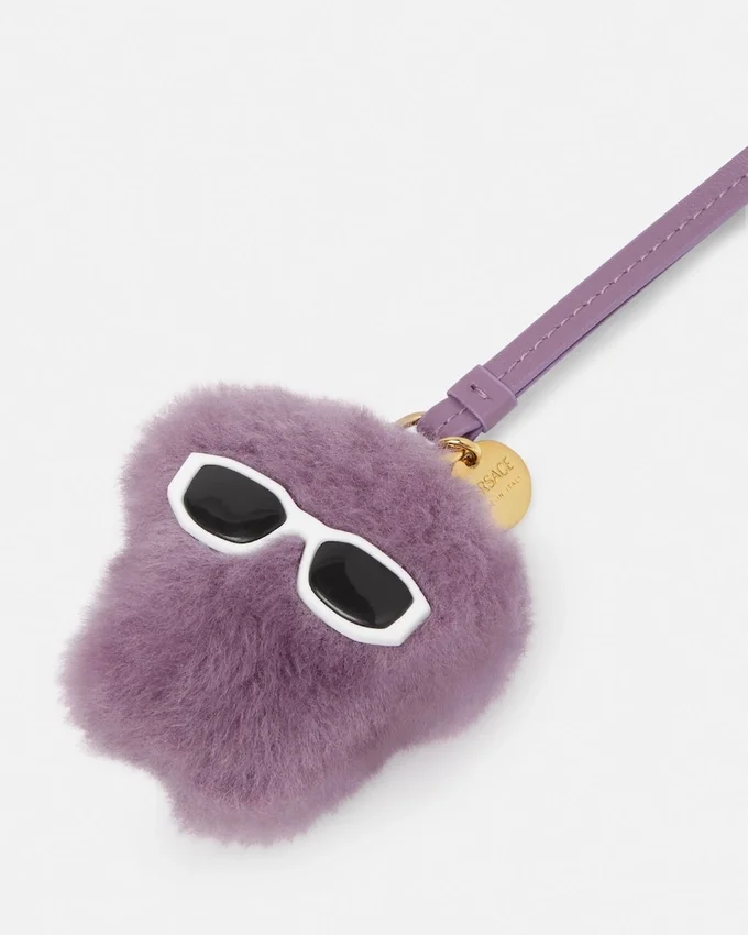 Medusa Fluffy Shearling Charm Medusa Fluffy Shearling Charm