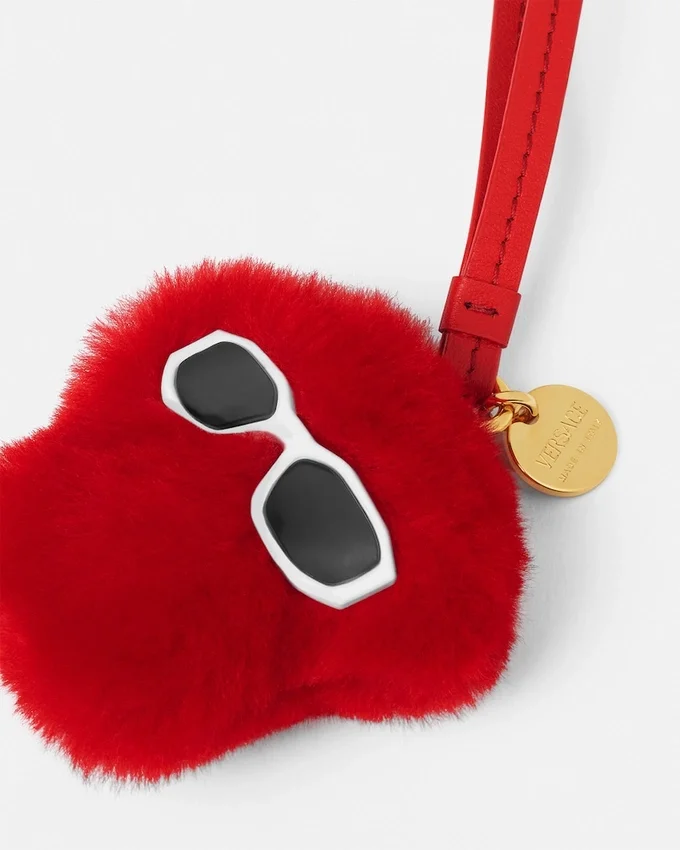 Medusa Fluffy Shearling Charm Medusa Fluffy Shearling Charm