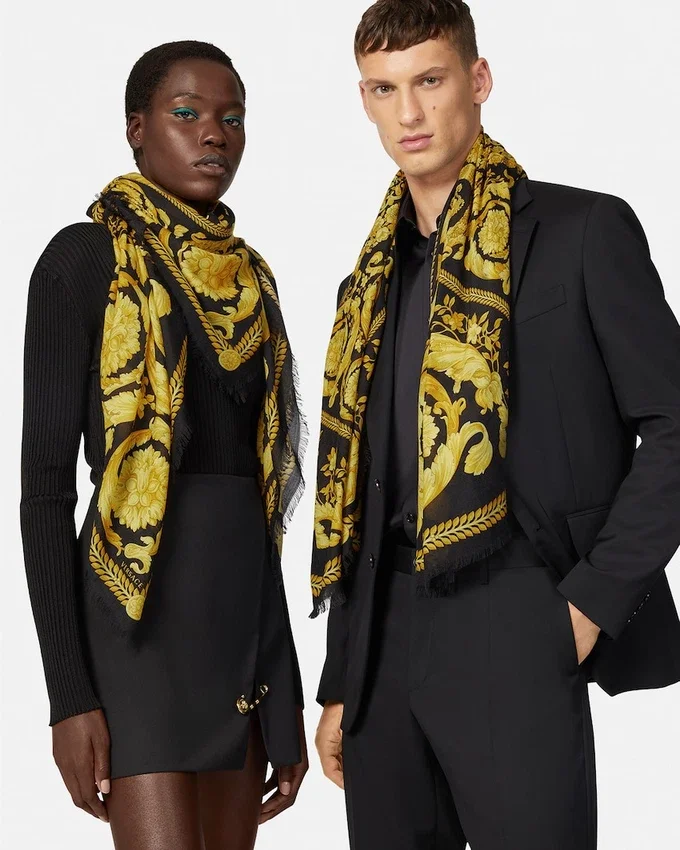 Printed Cashmere-Blend Fringed Shawl 140 cm Printed Cashmere-Blend Fringed Shawl 140 cm
