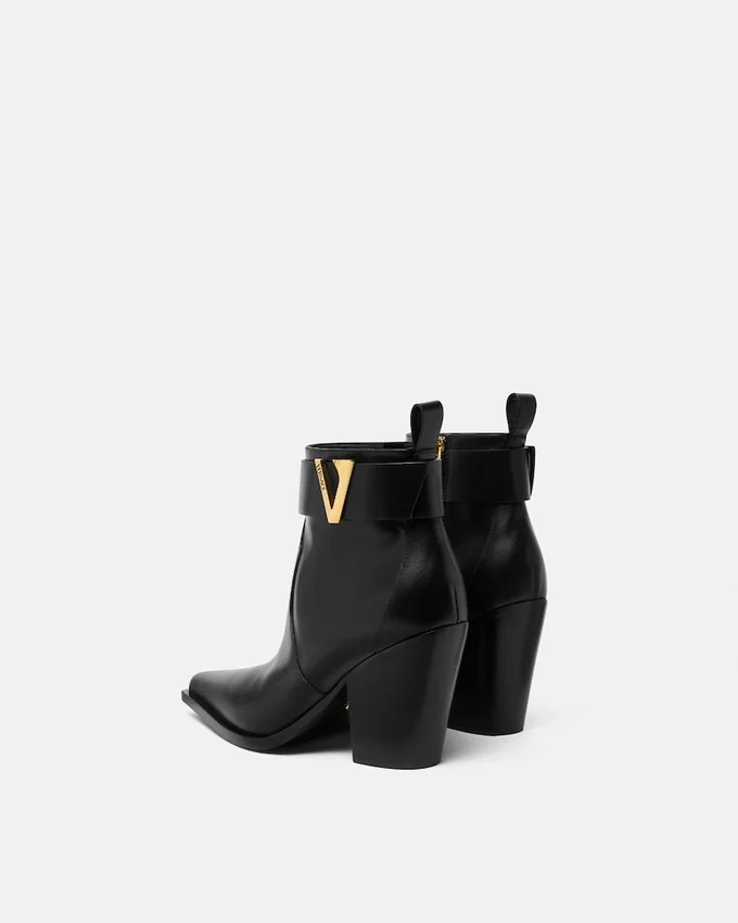 V Leather Ankle Boots 85 mm V Leather Ankle Boots 85 mm
