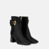 V Leather Boots 70 mm V Leather Boots 70 mm