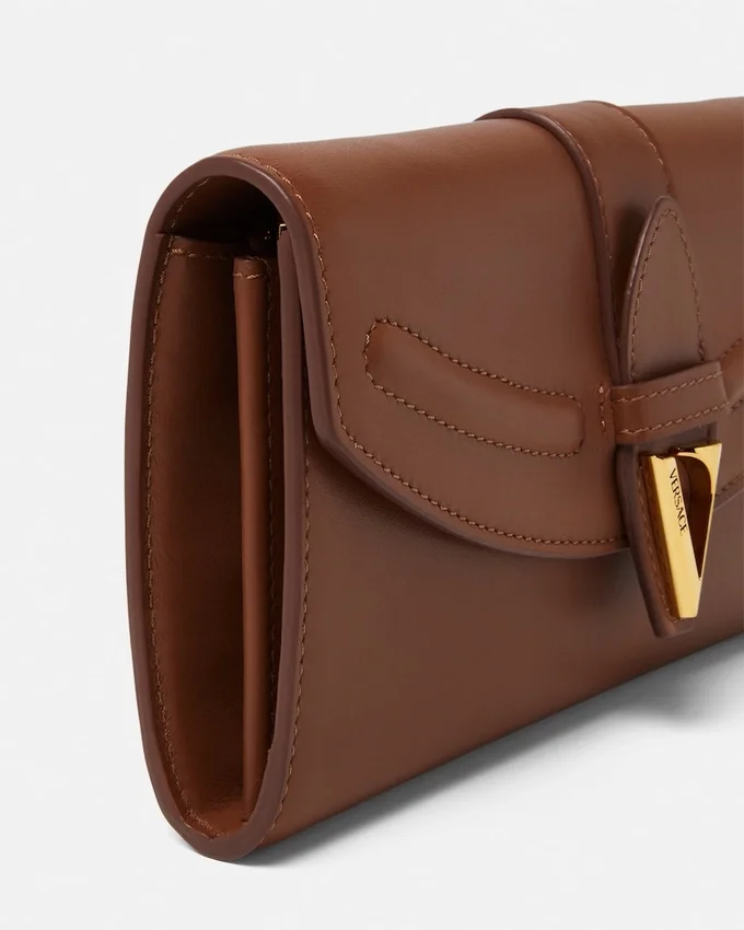 V Leather Wallet On Chain V Leather Wallet On Chain