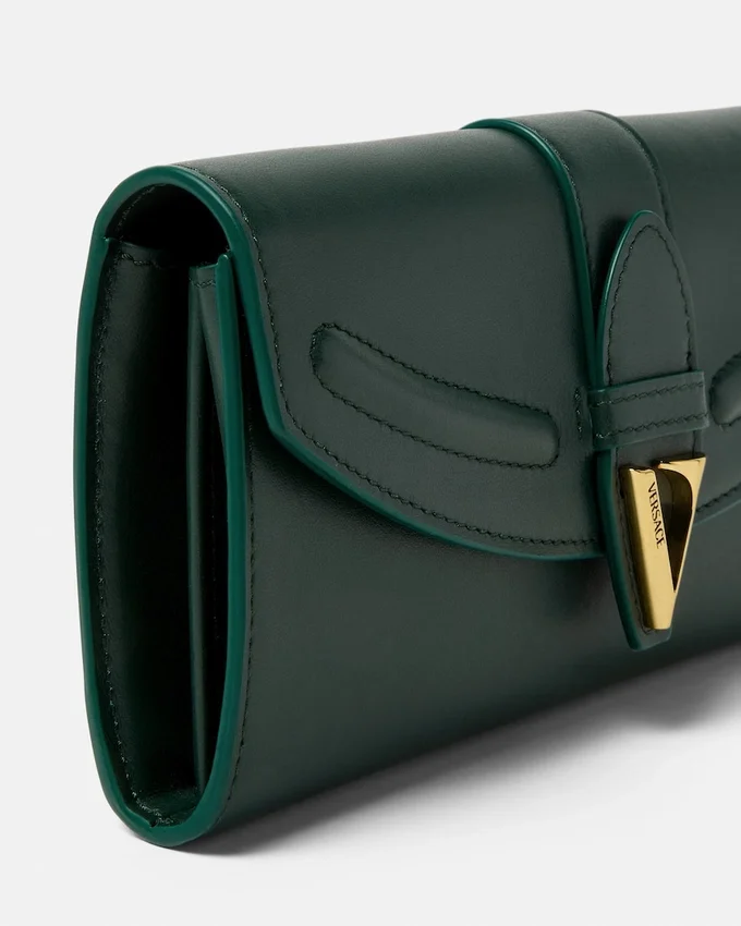 V Leather Wallet On Chain V Leather Wallet On Chain