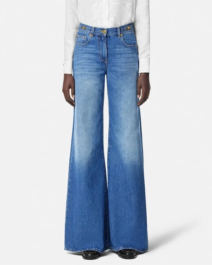 Wide-Leg Flared Jeans Wide-Leg Flared Jeans